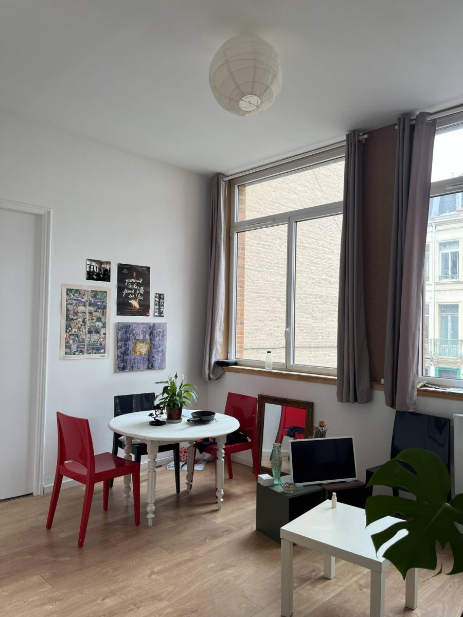 
                                                Location
                                                 Beau 3P 49m² meublé