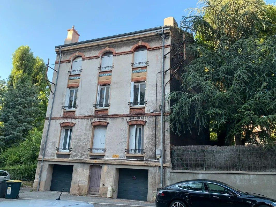 
                                                Location
                                                 Beau 3P/4P 88m² quartier Fauriel très calme garage