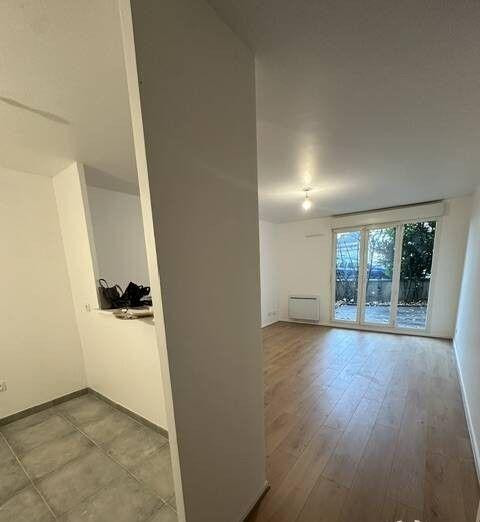 
                                                Location
                                                 Beau 3P 52m² avec jardin privatif 36m²