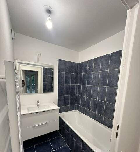 
                                                Location
                                                 Beau 3P 52m² avec jardin privatif 36m²