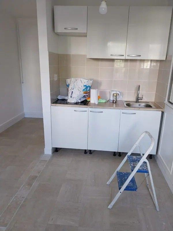 
                                                Location
                                                 Beau 3P 53m² propre spacieux éclairé