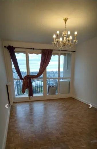 
                                                Location
                                                 Beau 3P 57m² rénové avec balcon