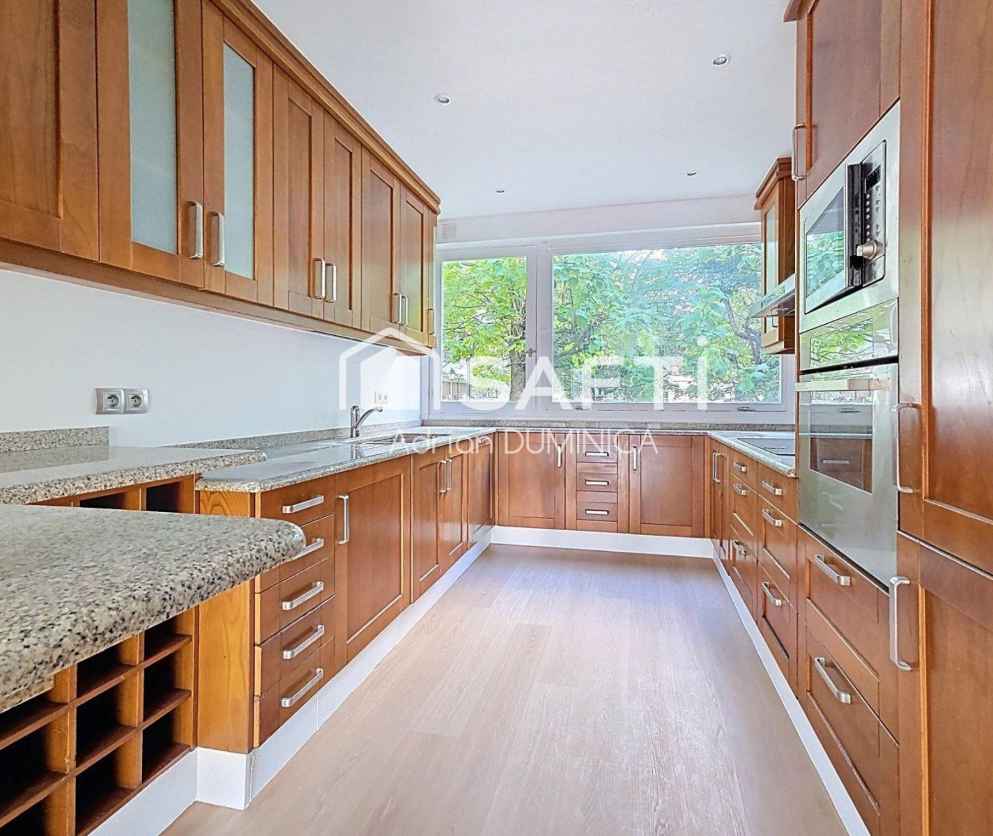 
                                                Location
                                                 Beau 3P 59m² entièrement rénové