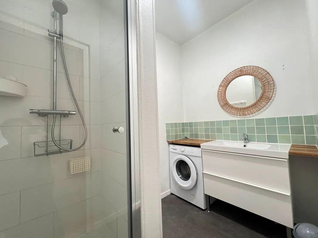 
                                                Location
                                                 Beau 3P 60m² meublé Quai Sainte Croix Bordeaux