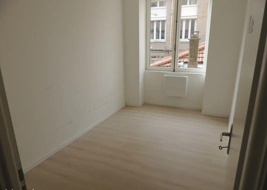 
                                                Location
                                                 Beau 3P 60m² situé dans le quartier de la Rivière