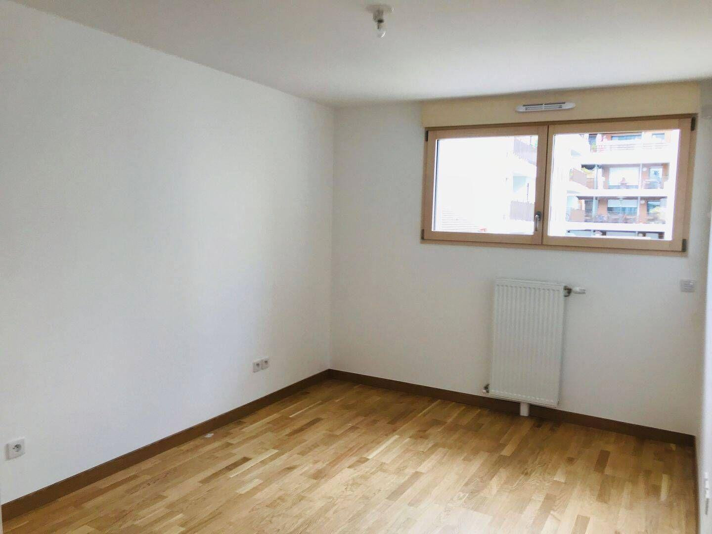 
                                                Location
                                                 Beau 3P 61m² lumineux non meublé