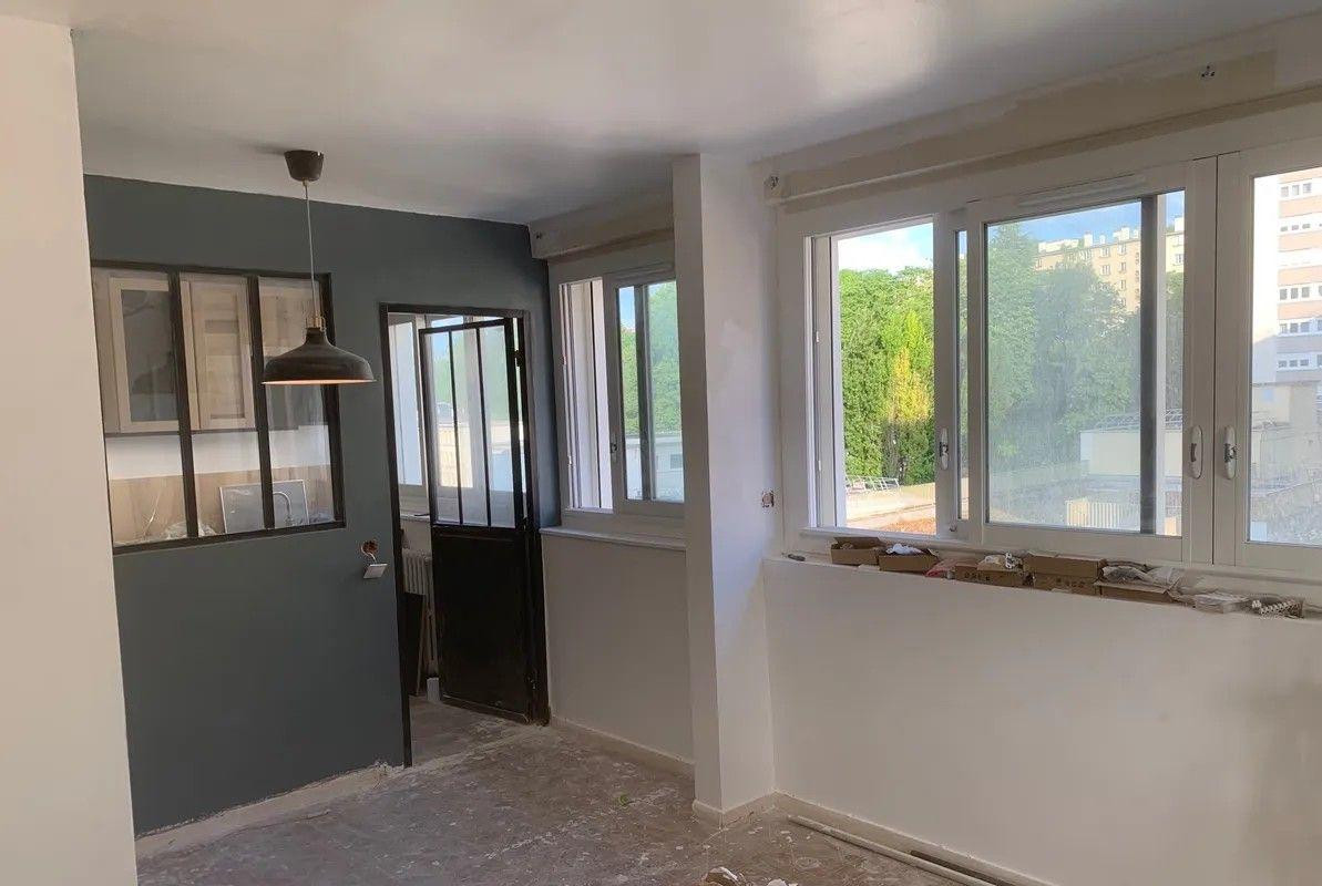 
                                                Location
                                                 Beau 3P 61m² refait à neuf et très lumineux