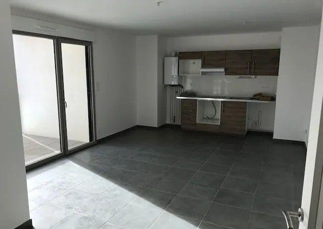 
                                                Location
                                                 Beau 3P 63,45m² avec balcon quartier Christeroi