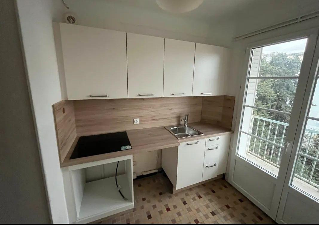 
                                                Location
                                                 Beau 3P 63m² avec balcon