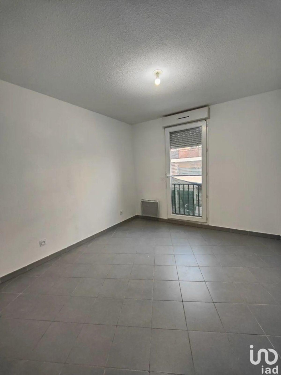 
                                                Location
                                                 Beau 3P 64m² avec balcon et parking