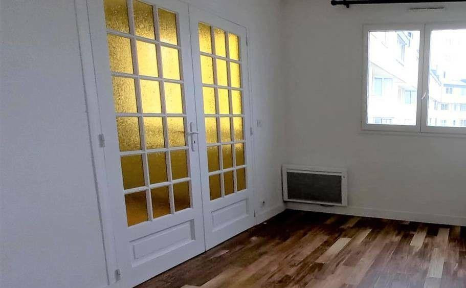 
                                                Location
                                                 Beau 3P 66m² à Bezons, refait à neuf,  près T2 .