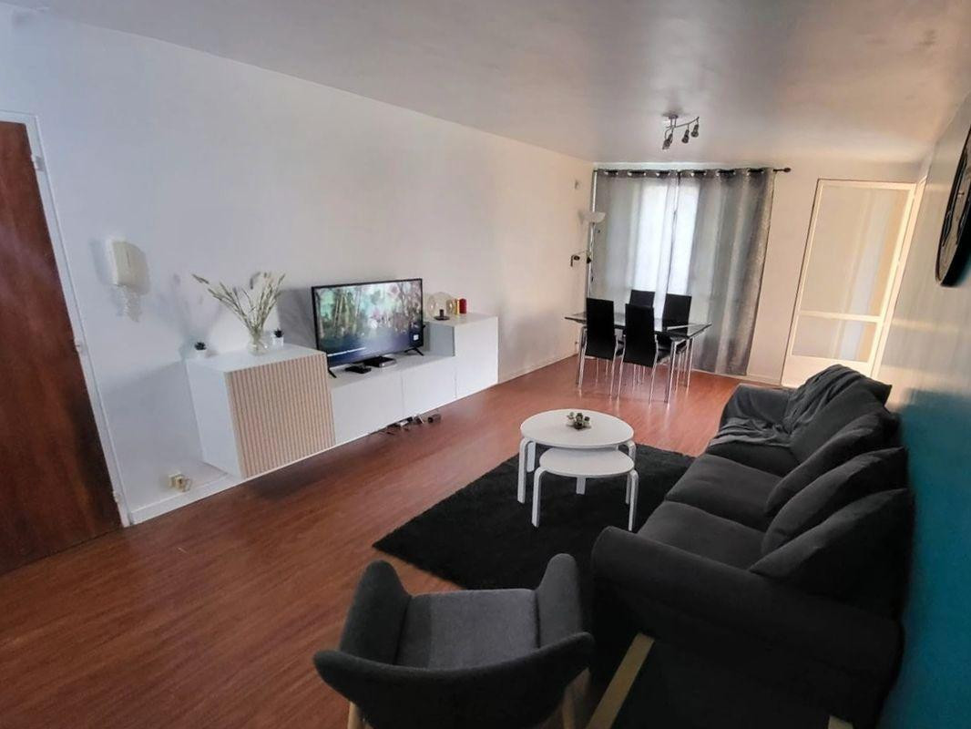 
                                                Location
                                                 Beau 3P 66m² avec balcon