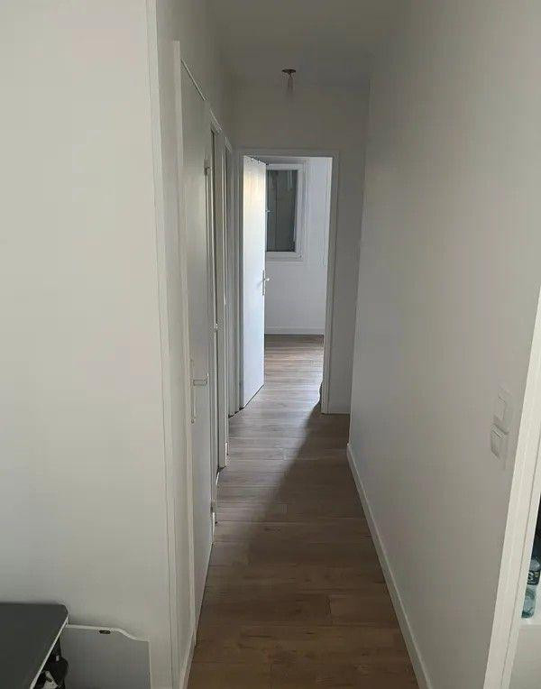 
                                                Location
                                                 Beau 3P 66m² meublé et rénové avec balcon