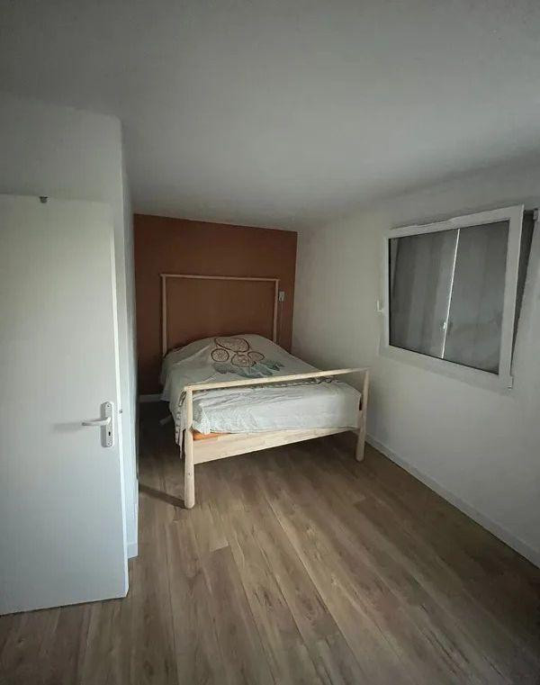 
                                                Location
                                                 Beau 3P 66m² meublé et rénové avec balcon