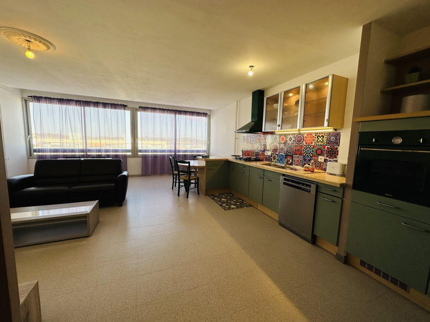 
                                                Location
                                                 Beau 3P 67m² meublé Mosson possible colocation