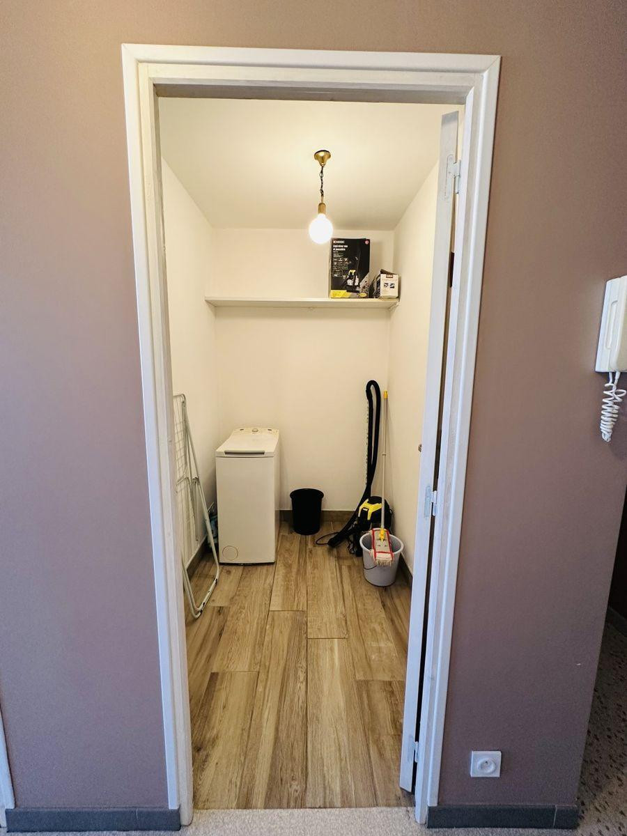
                                                Location
                                                 Beau 3P 67m² meublé Mosson possible colocation