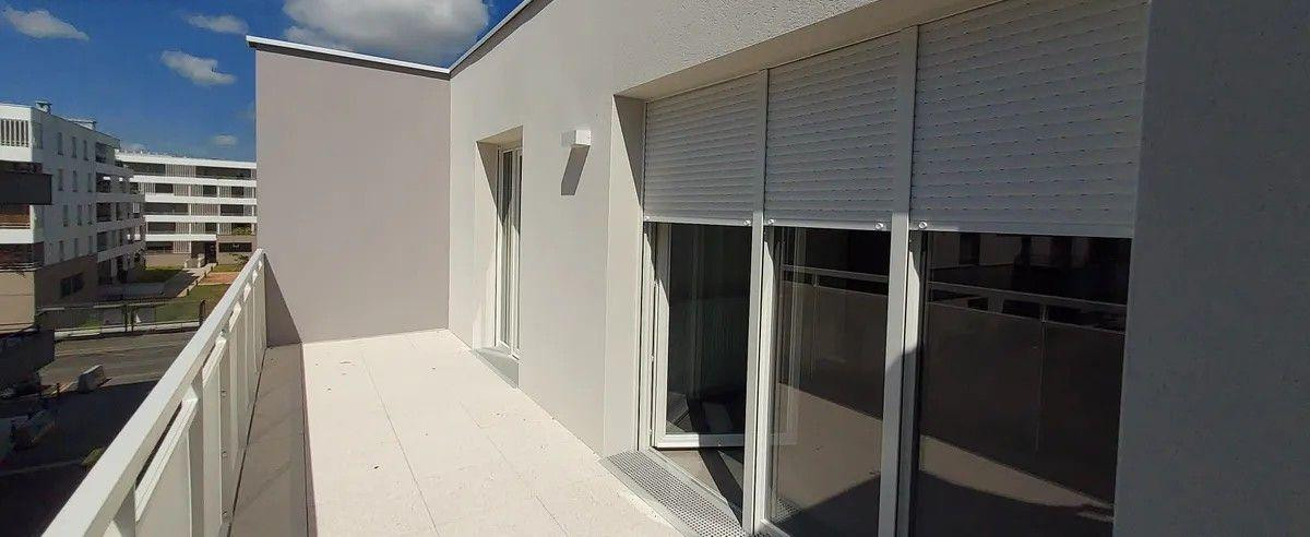 
                                                Location
                                                 Beau 3P 68m² avec terrasse de 13m²