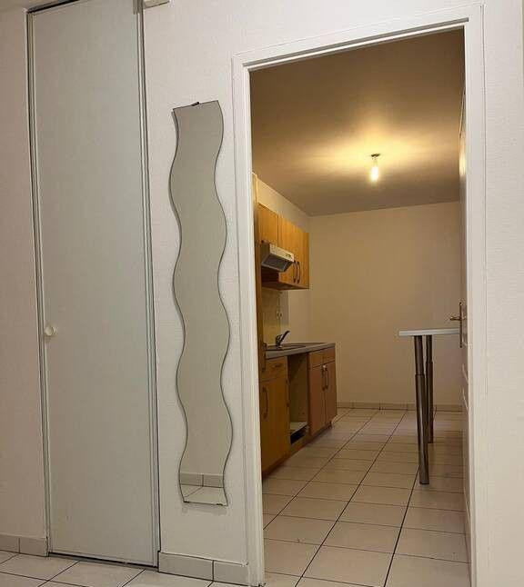 
                                                Location
                                                 Beau 3P 68m² lumineux et récemment rénové