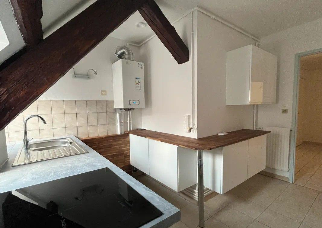 
                                                Location
                                                 Beau 3P 69m² refait à neuf dans une rue calme