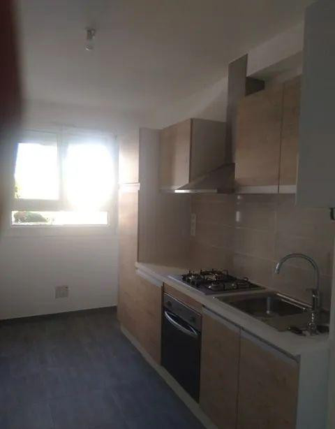 
                                                Location
                                                 Beau 3P 70 m2 refait à neuf Quartier Contrie