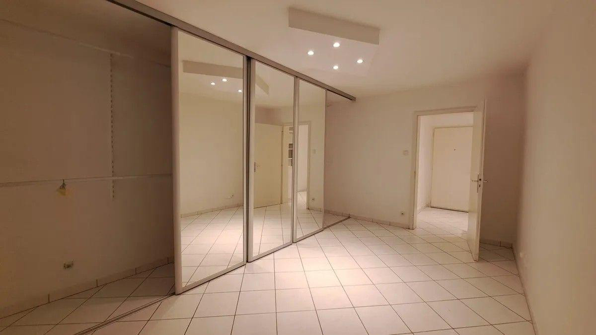 
                                                Location
                                                 Beau 3P 70m² avec balcon Esplanade libre de suite