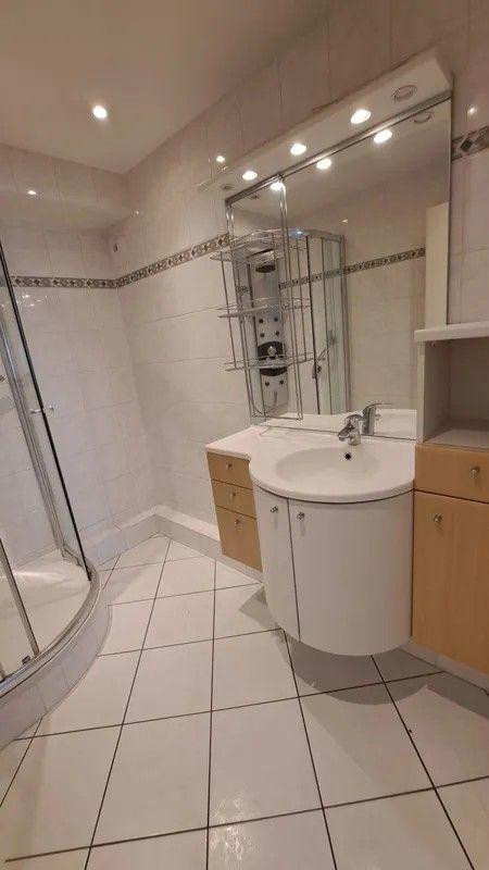 
                                                Location
                                                 Beau 3P 70m² avec balcon Esplanade libre de suite