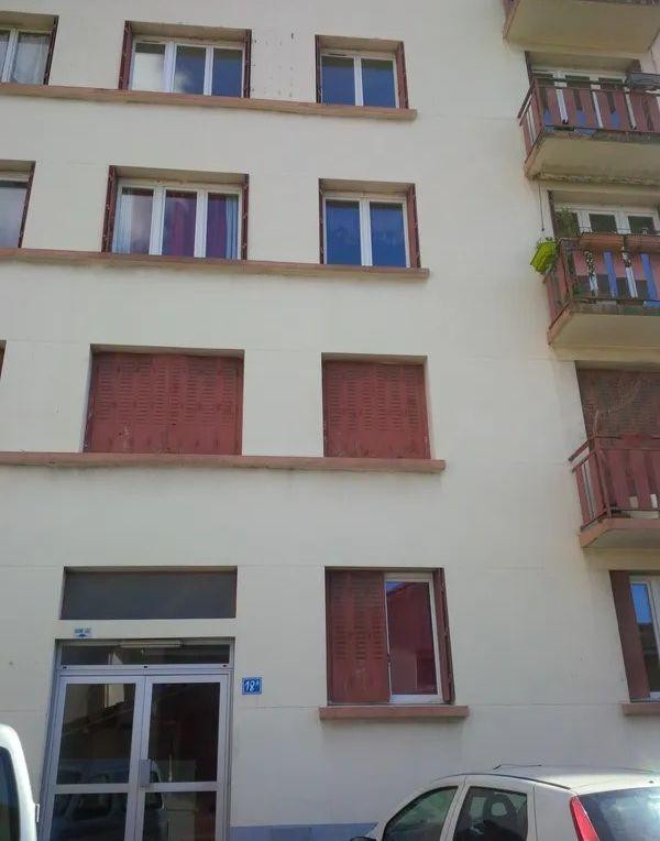 
                                                Location
                                                 Beau 3P 70m² avec balcon secteur BAJATIERE