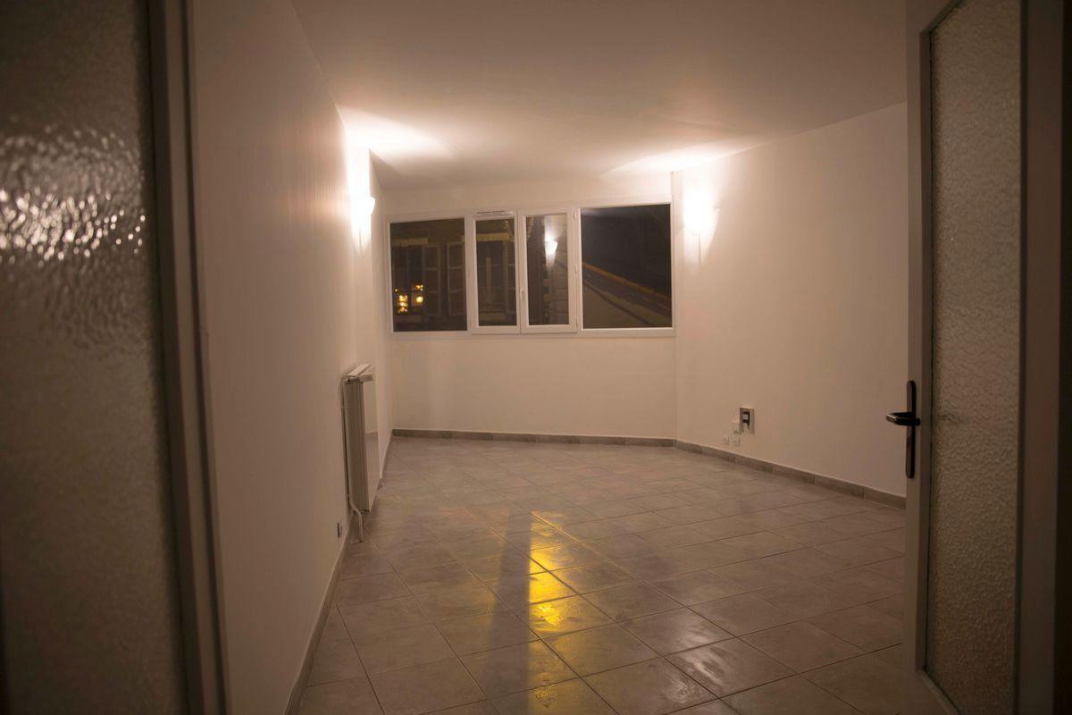 
                                                Location
                                                 Beau 3P 70m² en hyper centre