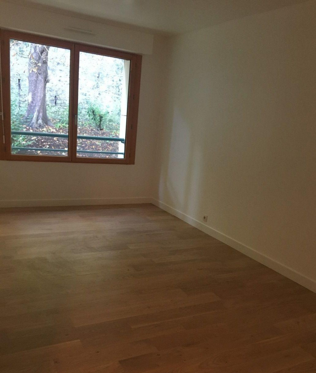 
                                                Location
                                                 Beau 3P 70m² entièrement refait à neuf avec balcon