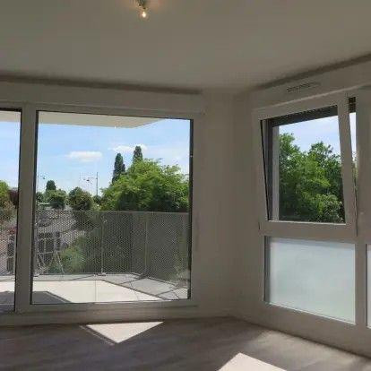 
                                                Location
                                                 Beau 3P 72m² avec balcon 7m²