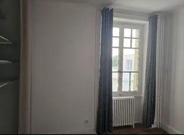 
                                                Location
                                                 Beau 3P 72m² lumineux et spacieux en plein centre