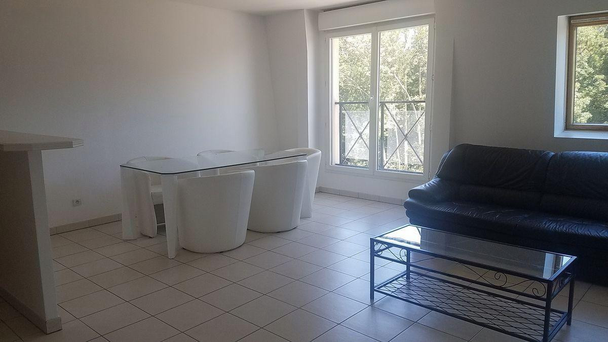 
                                                Location
                                                 Beau 3P 72m² + Parking