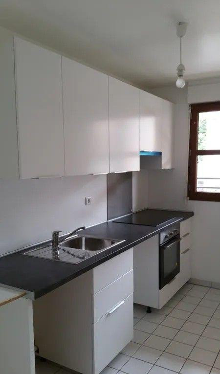 
                                                Location
                                                 Beau 3P 75m² avec cave et parking Centre Ville