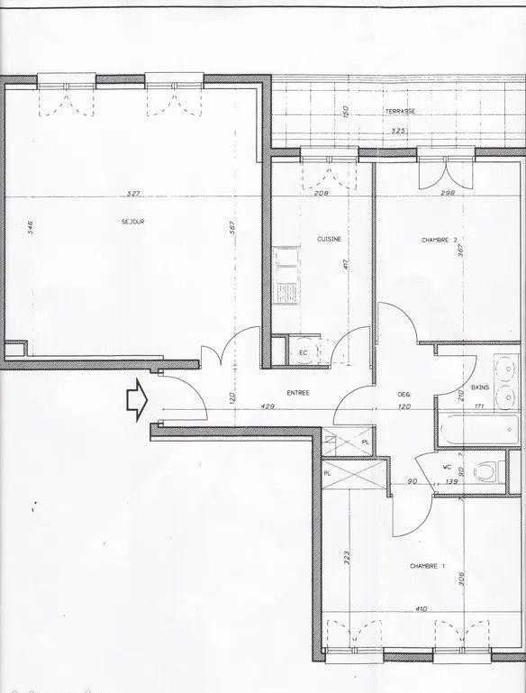 
                                                Location
                                                 Beau 3P 75m² avec cave et parking Centre Ville