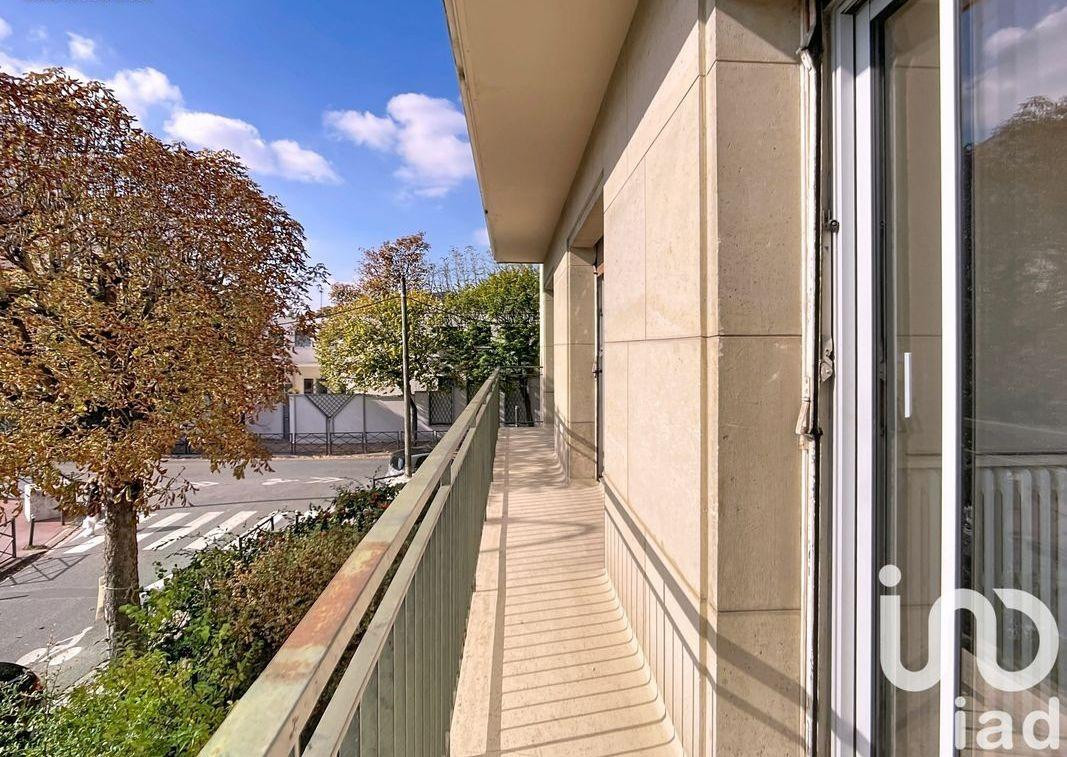
                                                Location
                                                 Beau 3P 93m² lumineux avec balcon et terrasse