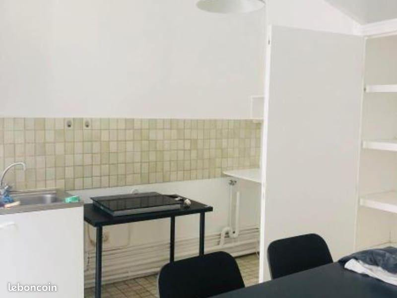 
                                                Location
                                                 Beau 3P 95m² de caractère