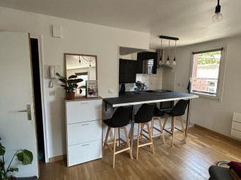 
                                                Location
                                                 Beau 3P en Duplex meublé et rénové 55m²
