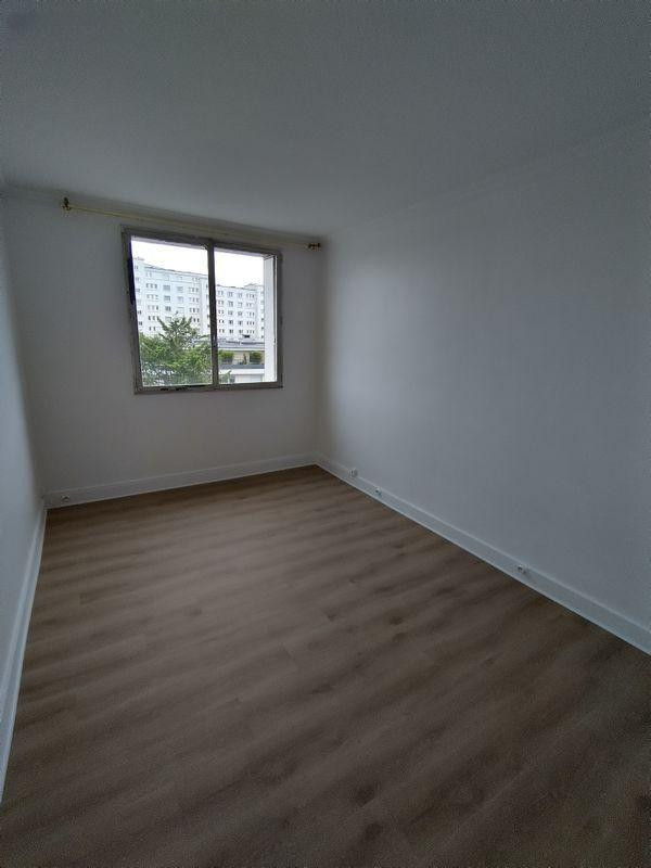 
                                                Location
                                                 Beau 3P entièrement rénové 63m²