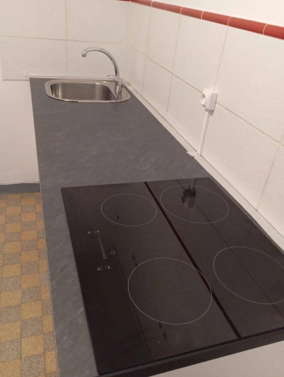 
                                                Location
                                                 Beau 3P entièrement rénové de 57 m²