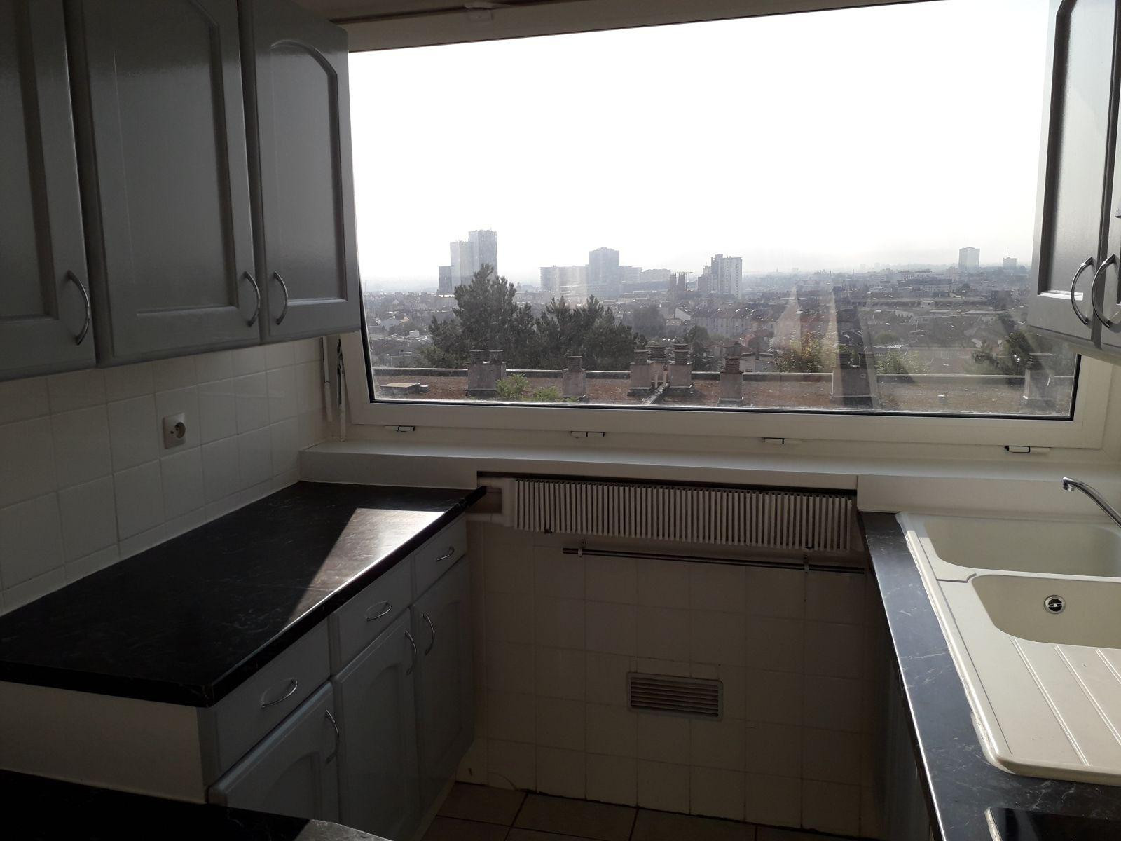 
                                                Location
                                                 Beau 3P lumineux 56m² sud super vue proche centre