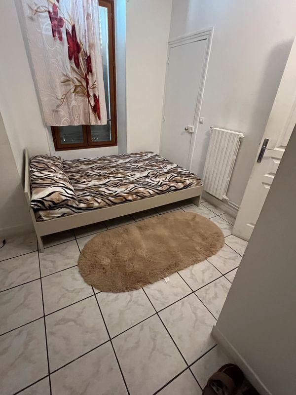 
                                                Location
                                                 Beau 3P meublé 44m²