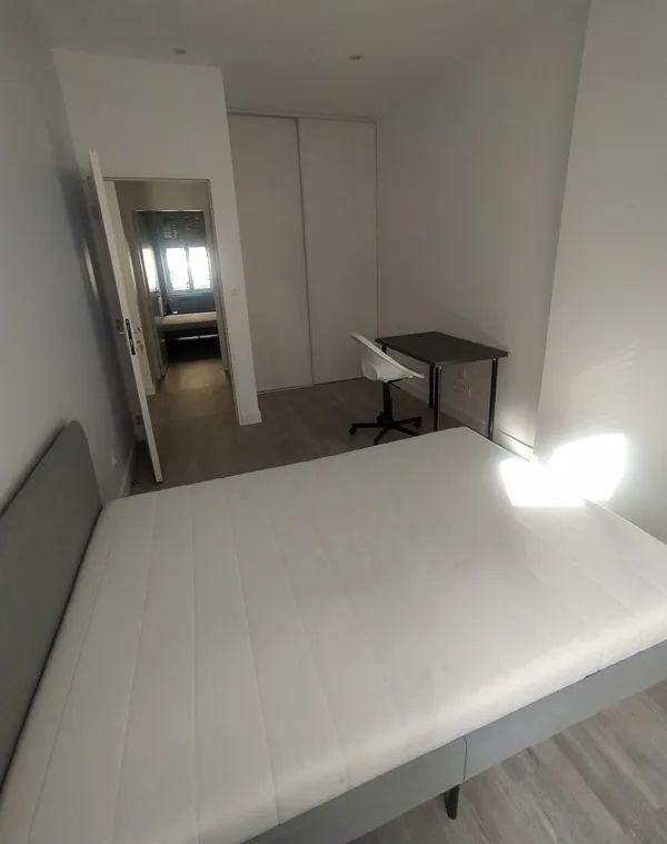 
                                                Location
                                                 Beau 3P meublé 48m2 Cours Fauriel