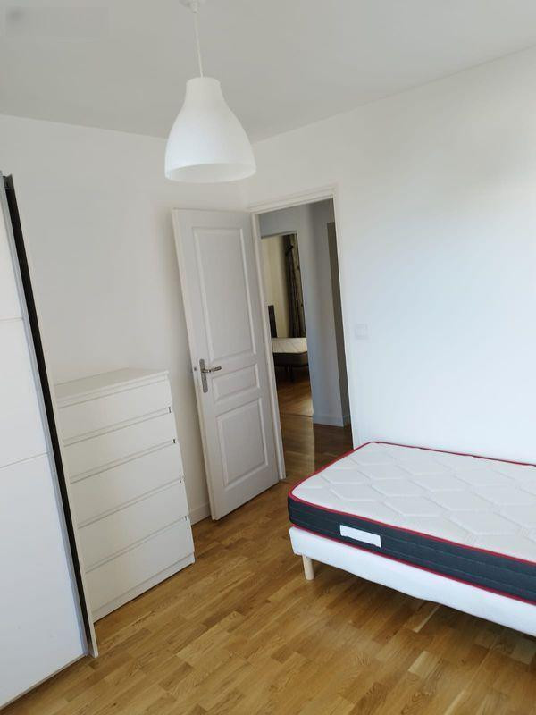
                                                Location
                                                 Beau 3P meublé 49m² très lumineux et agréable