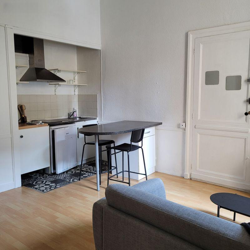 
                                                Location
                                                 Beau 3P meublé 50 m2