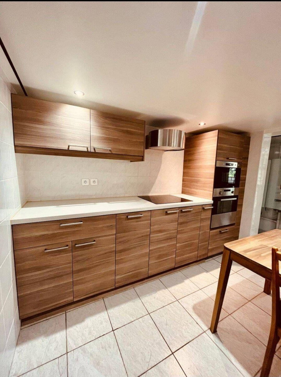 
                                                Location
                                                 Beau 3P meublé 50m²
