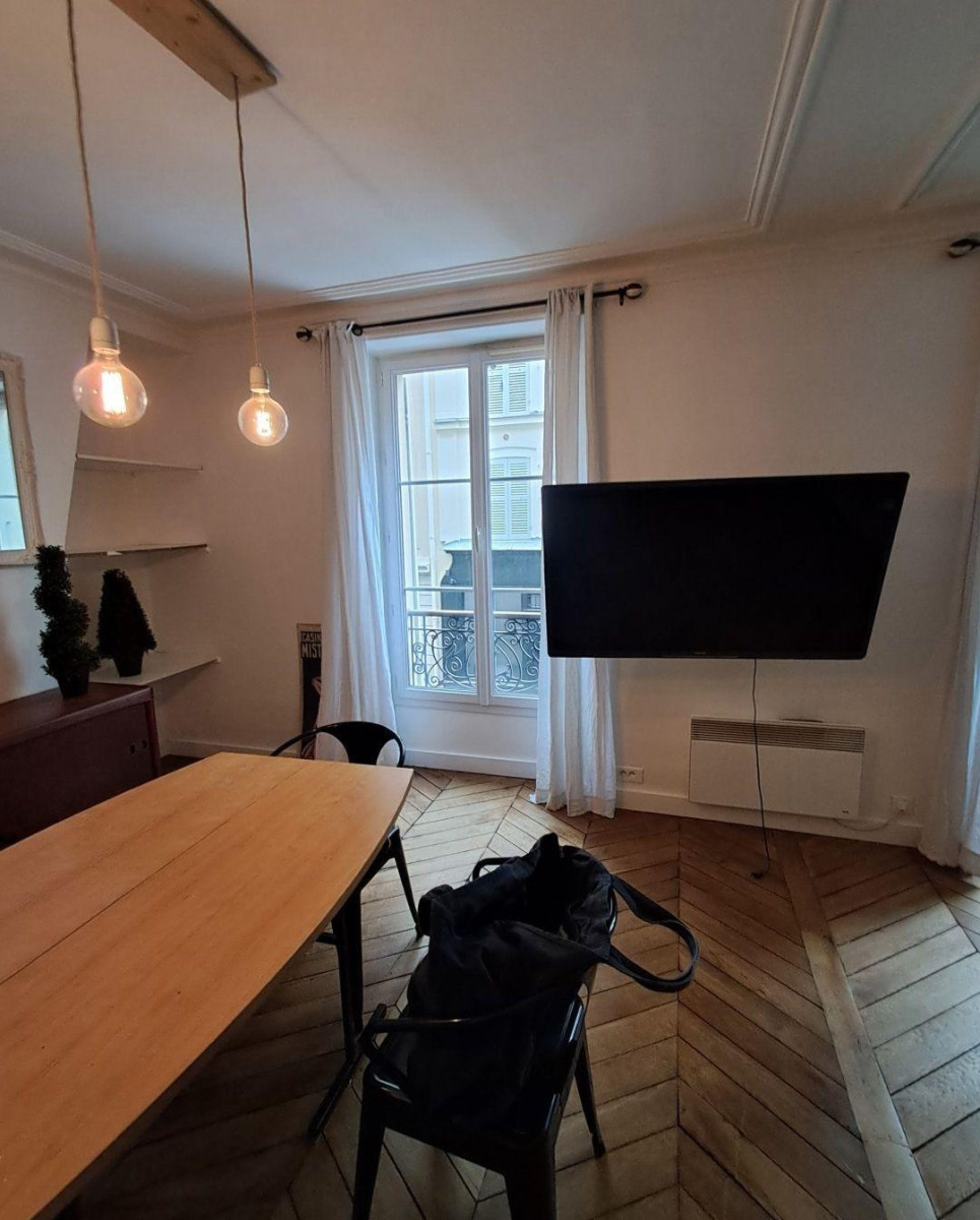 
                                                Location
                                                 Beau 3P meublé 50m²