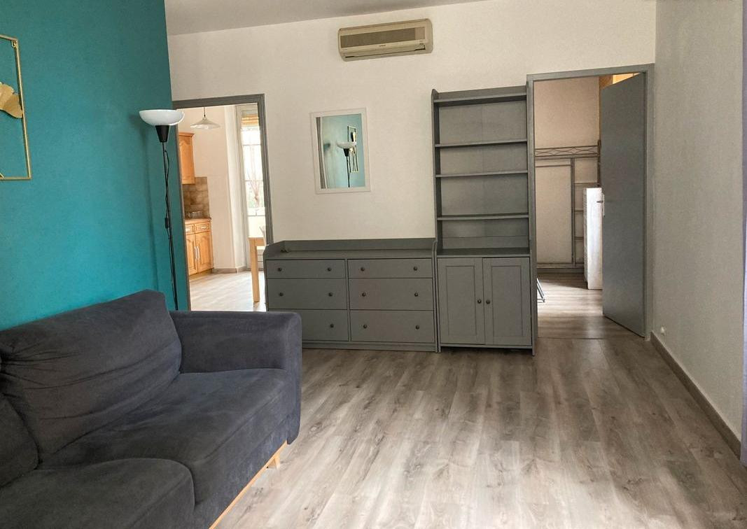 
                                                Location
                                                 Beau 3P meublé 50m² avec balcon