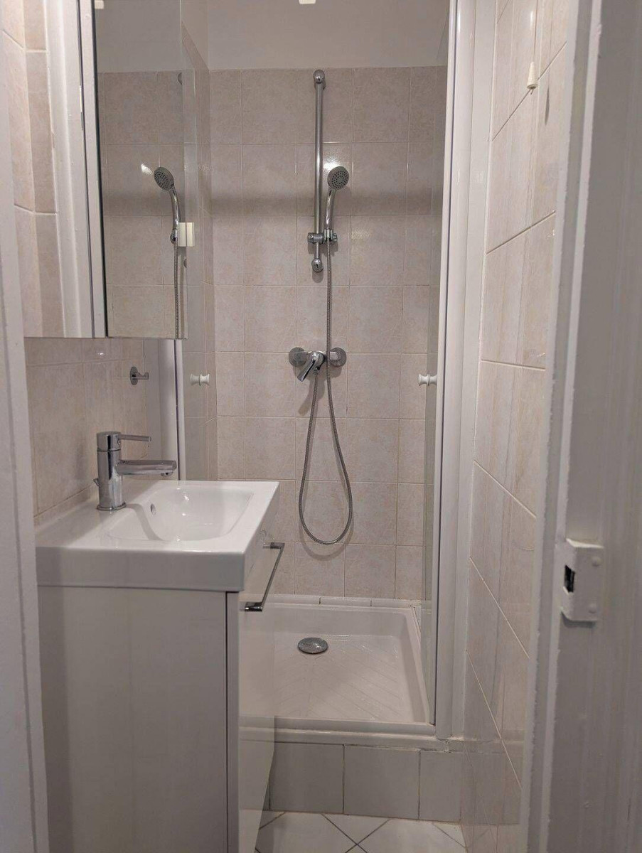 
                                                Location
                                                 Beau 3P meublé 50m² métro Liberté