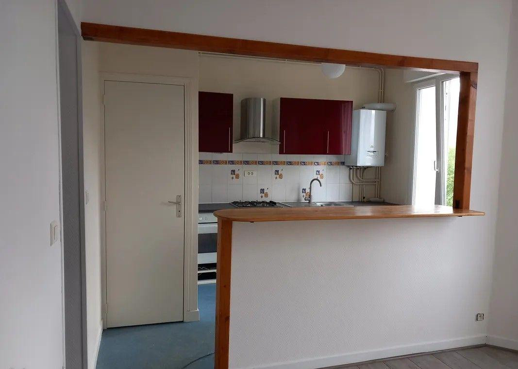 
                                                Location
                                                 Beau 3P meublé 50m² refait à neuf