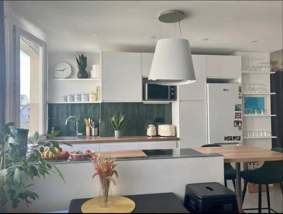 
                                                Location
                                                 Beau 3P meublé 50m² tt compris OCT-DÉC 2024